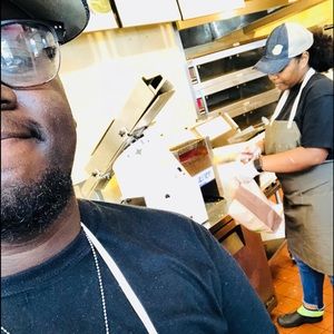 Meet your Posher, Johnathan-carroll